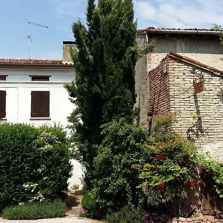 לינה וארוחת בוקר Casa Cantoni *